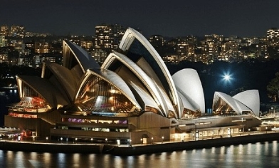 Sydney Opera House, Sydney Harbour, at night