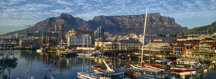 Table mountain and Cape Town marina