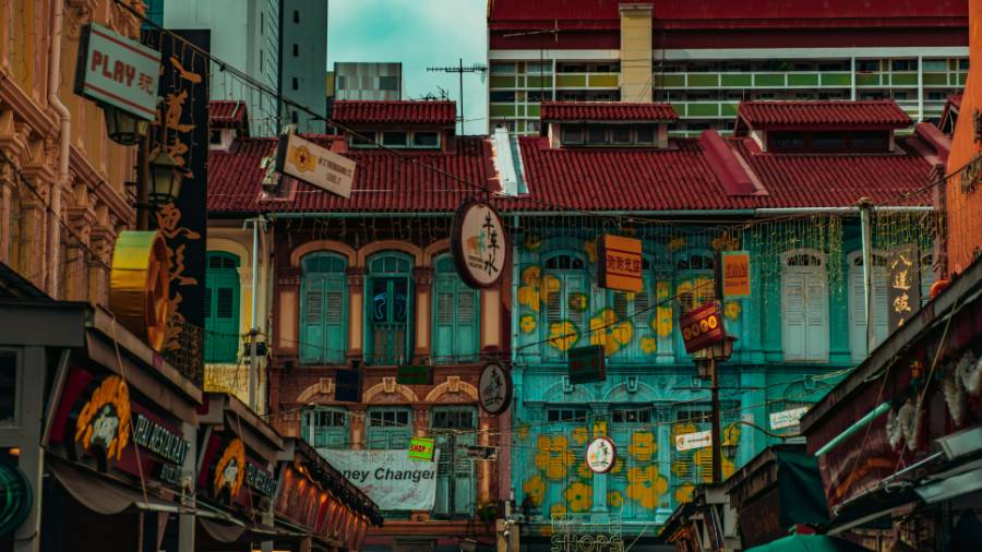 Chinatown and the Buddha Tooth Relic Temple