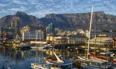 Table mountain and Cape Town marina